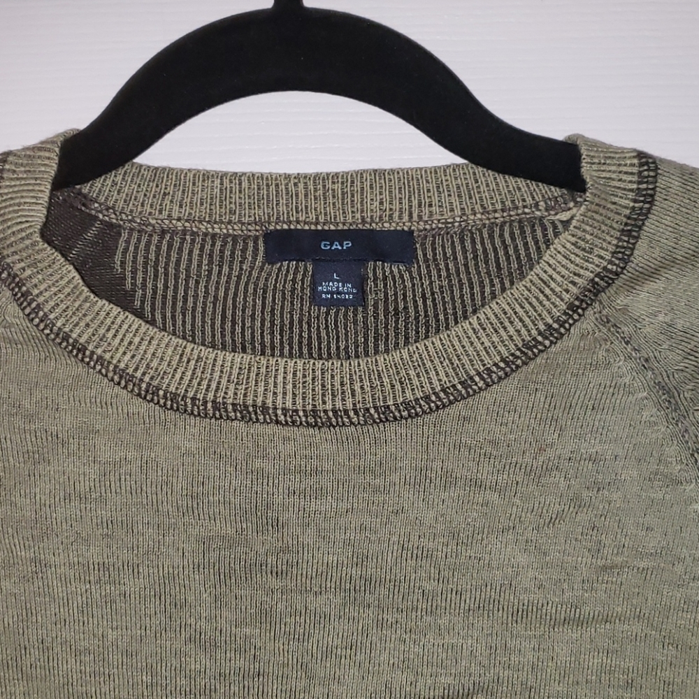 GAP Sweater - Picture 2 of 2